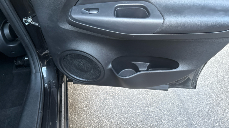 Nissan Juke 1.0 DiG-T 114 N-Connecta 5dr DCT Petrol Hatchback